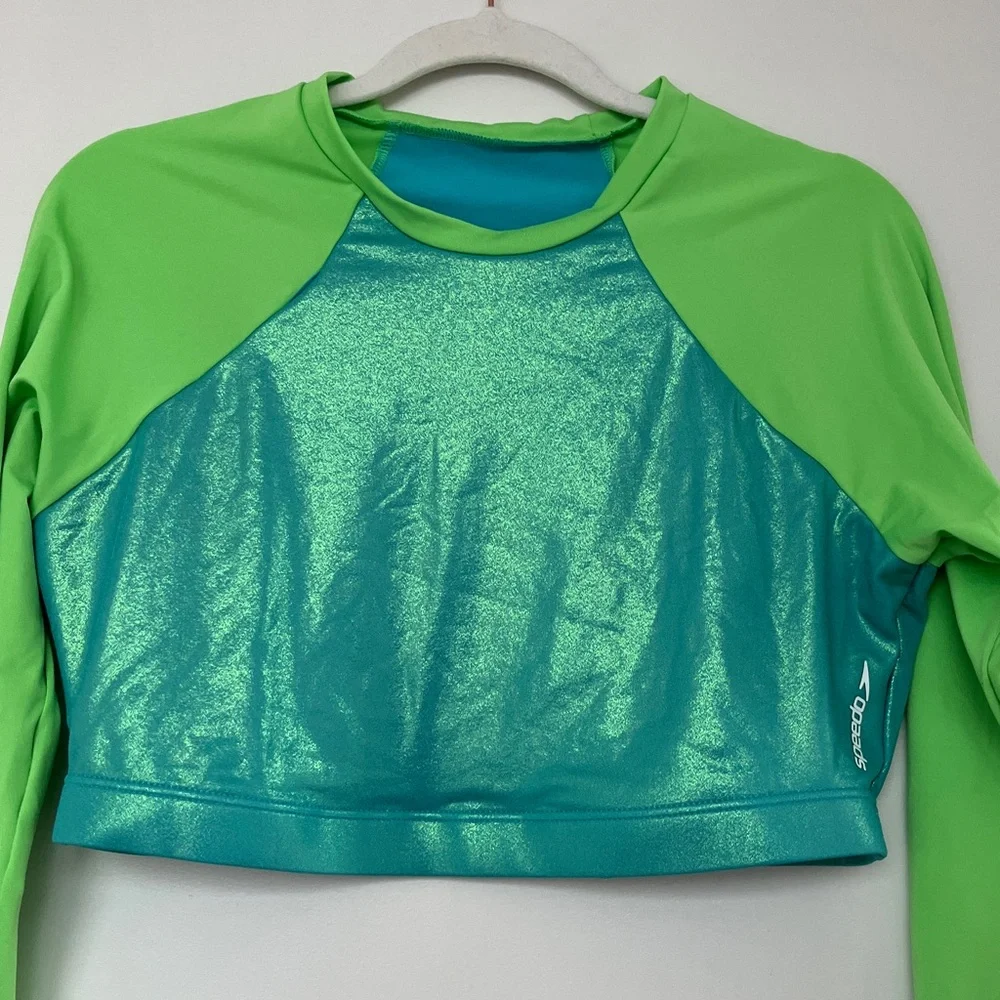 Speedo Cropped Rash Guard - Picture 2 of 5